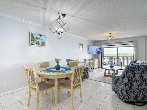 809 Bahia Del Sol Drive Ruskin FL 33570