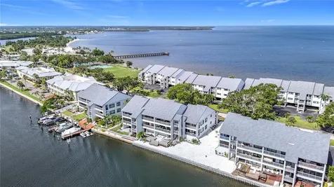 809 Bahia Del Sol Drive Ruskin FL 33570