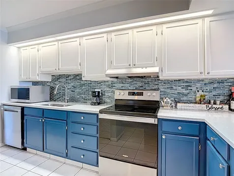 809 Bahia Del Sol Drive Ruskin FL 33570