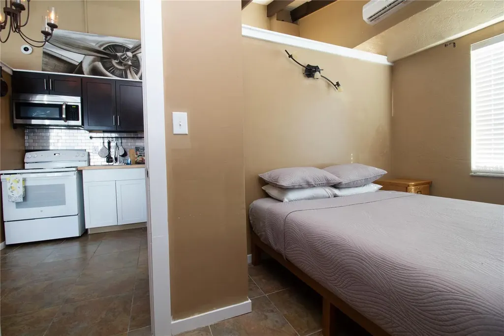 112 SW 119th Avenue Treasure Island FL 33706