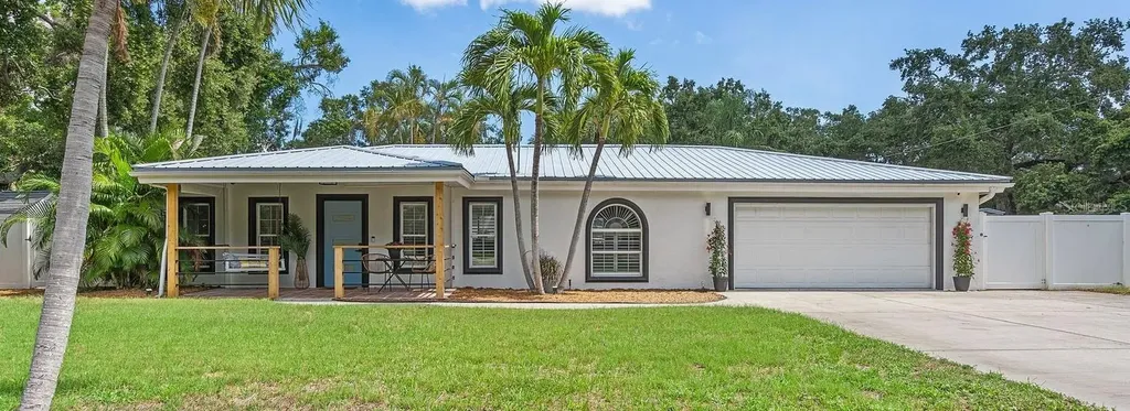 2820 Whitney Road Clearwater FL 33760