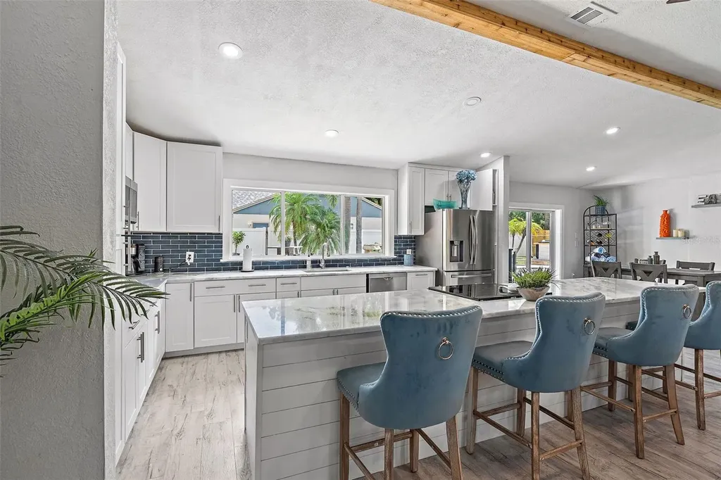 2820 Whitney Road Clearwater FL 33760