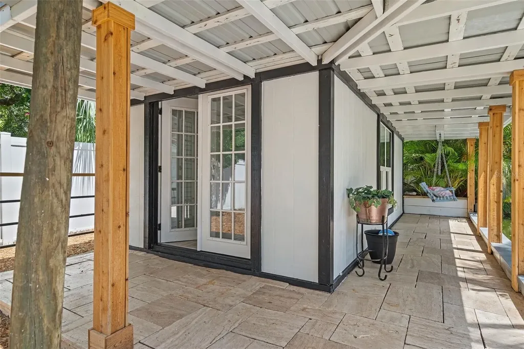 2820 Whitney Road Clearwater FL 33760