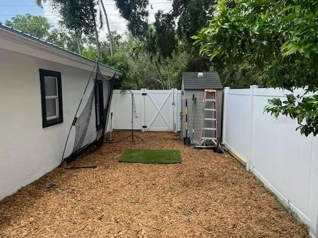 2820 Whitney Road Clearwater FL 33760