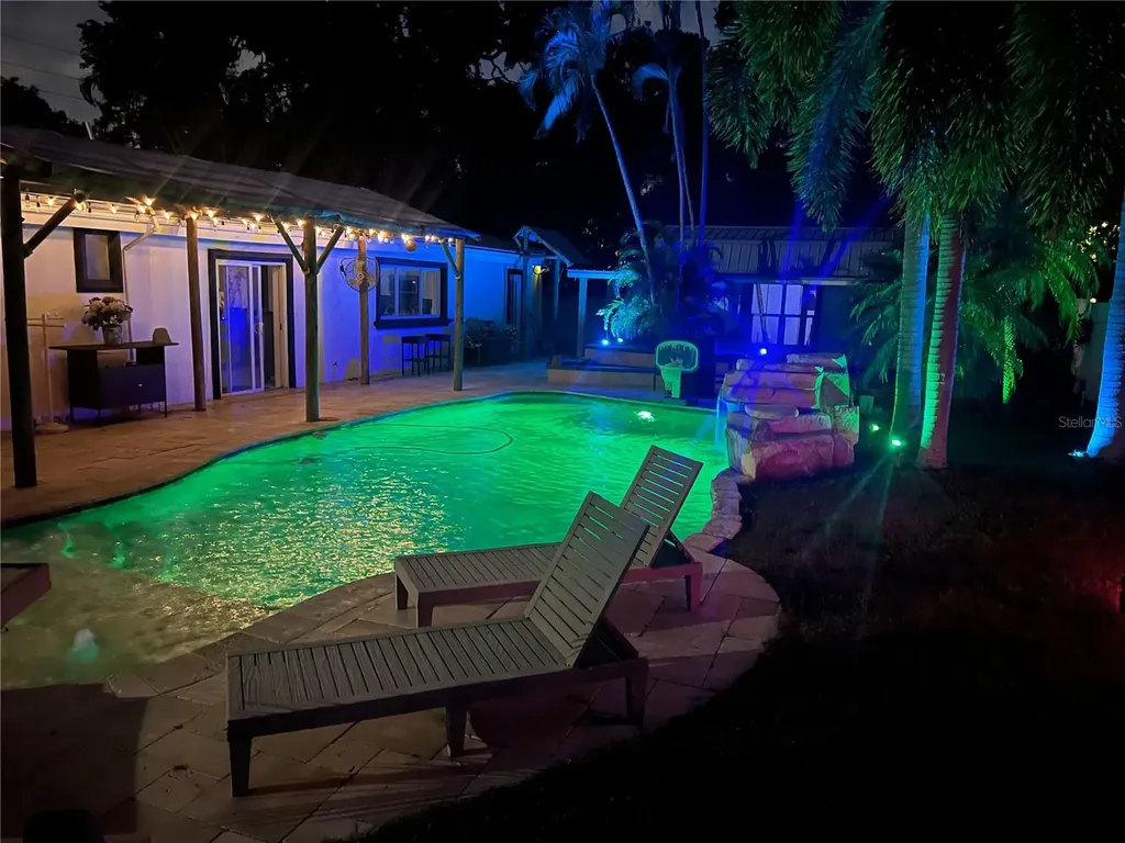 2820 Whitney Road Clearwater FL 33760