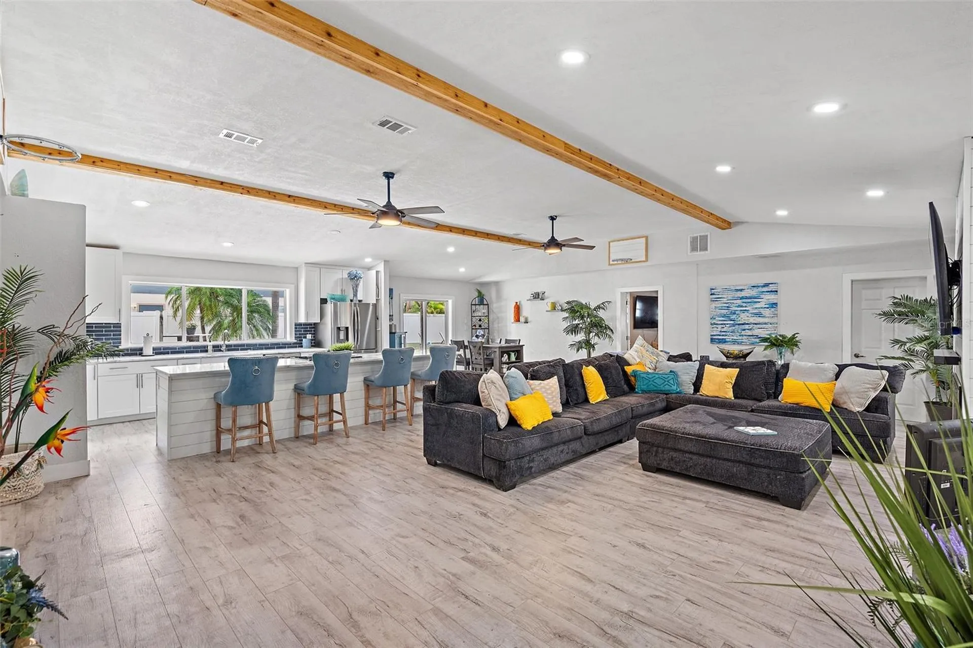 2820 Whitney Road Clearwater FL 33760