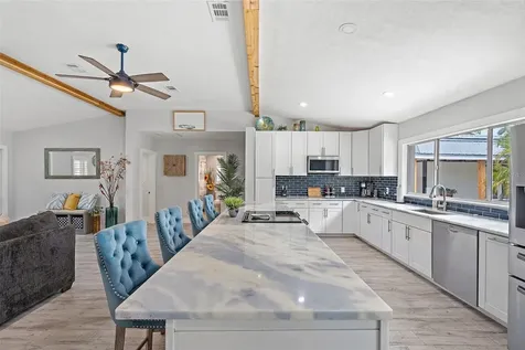 2820 Whitney Road Clearwater FL 33760