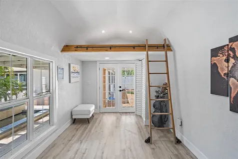 2820 Whitney Road Clearwater FL 33760