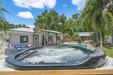 2820 Whitney Road Clearwater FL 33760