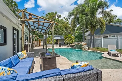 2820 Whitney Road Clearwater FL 33760