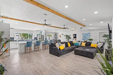 2820 Whitney Road Clearwater FL 33760