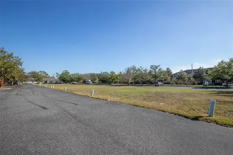 Lake Center Drive Mount Dora FL 32757