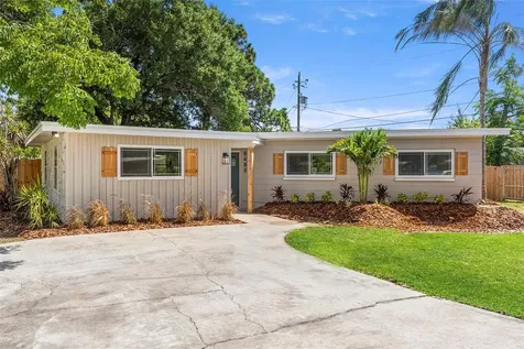 8485 Pelican Lane Seminole FL 33777