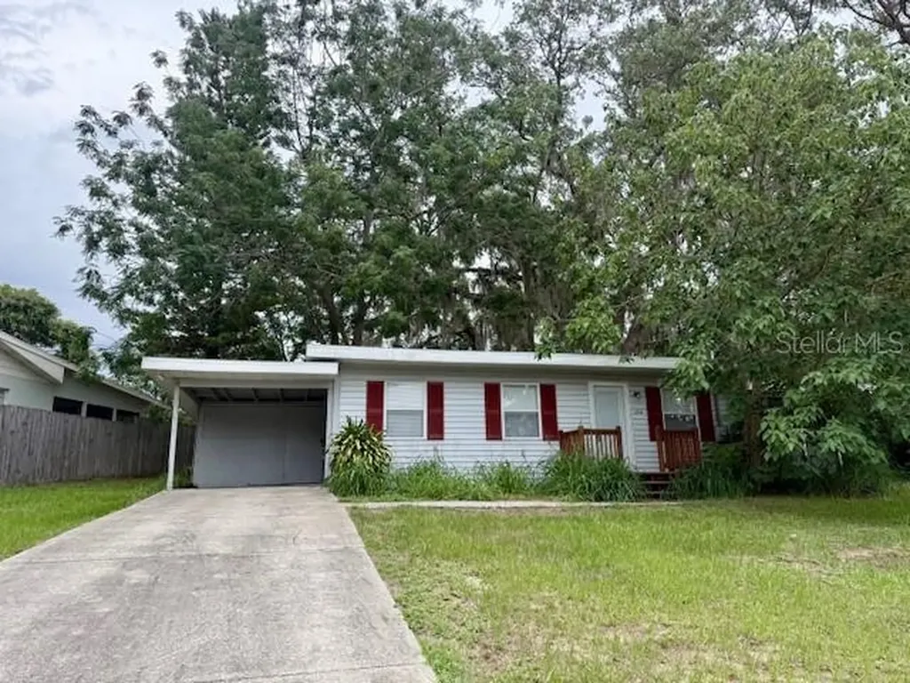 31538 Anderson Drive Tavares FL 32778