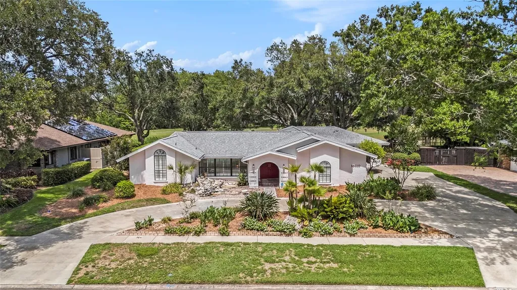 13310 Golf Crest Circle Tampa FL 33618