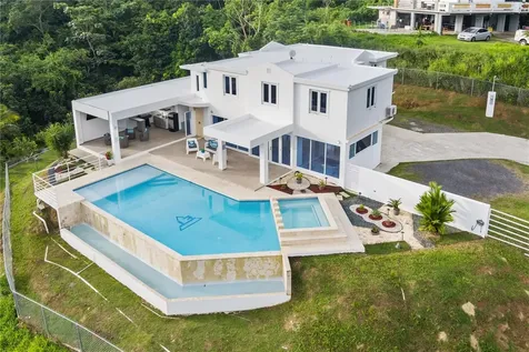 Bo. San Antonio Km 2.0 Carr. 739 Caguas PR 00727