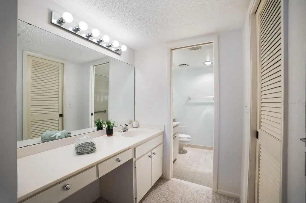 8735 Midnight Pass Road Sarasota FL 34242