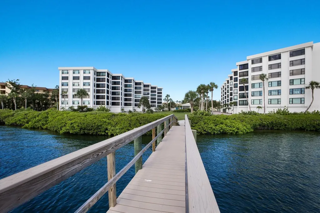8735 Midnight Pass Road Sarasota FL 34242
