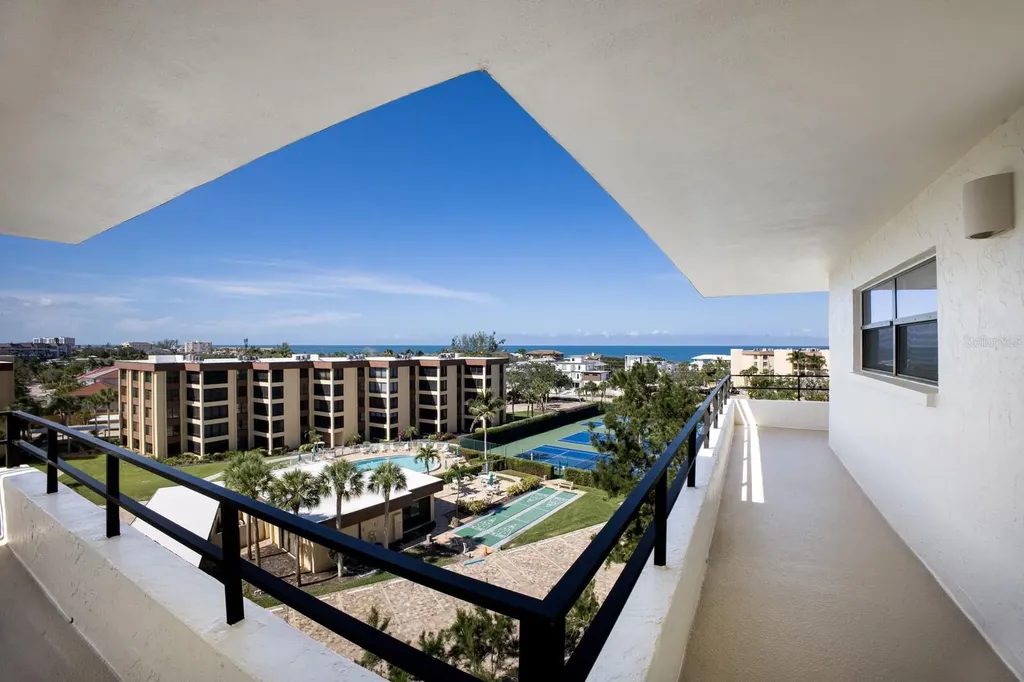 8735 Midnight Pass Road Sarasota FL 34242