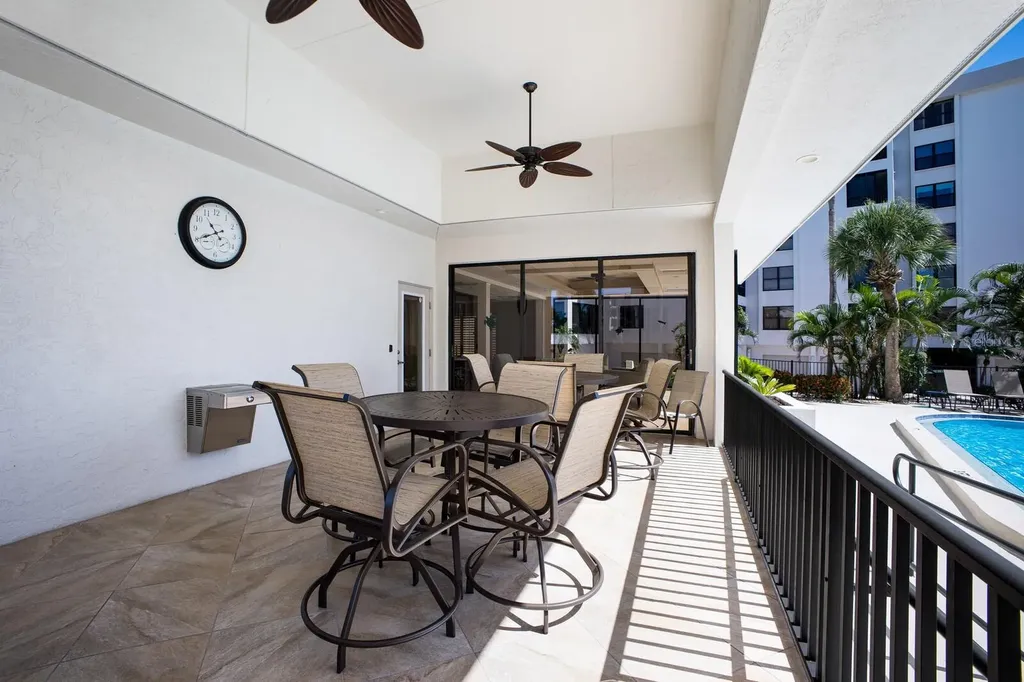 8735 Midnight Pass Road Sarasota FL 34242