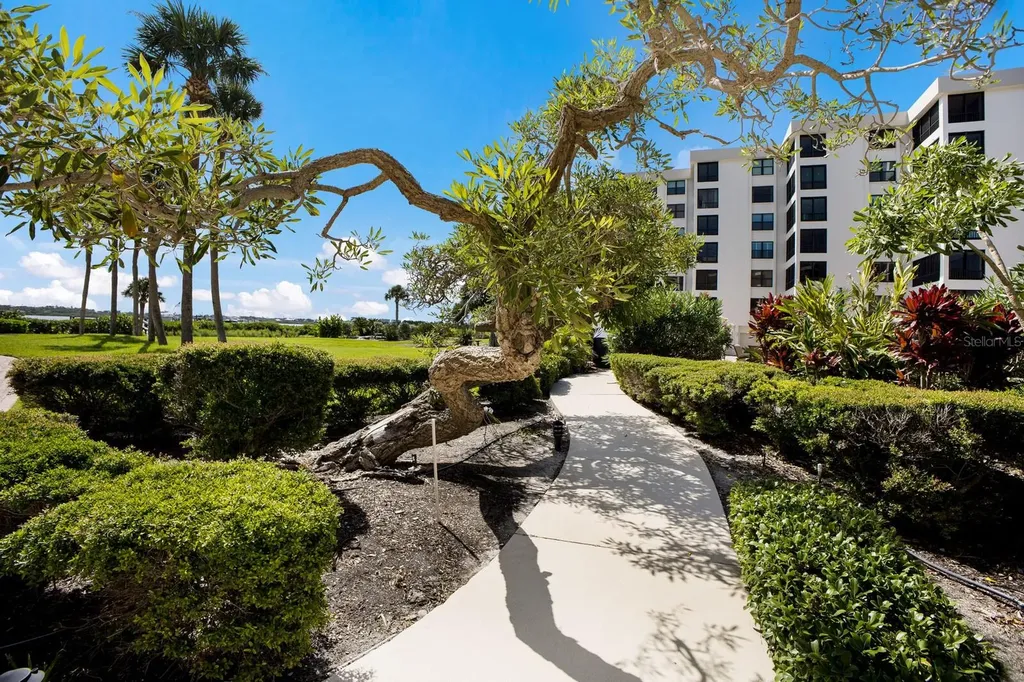 8735 Midnight Pass Road Sarasota FL 34242