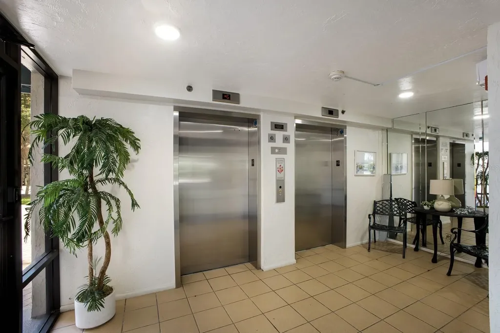 8735 Midnight Pass Road Sarasota FL 34242