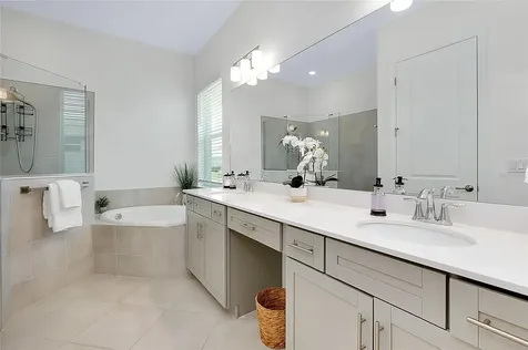 17525 Jadestone Court Venice FL 34293