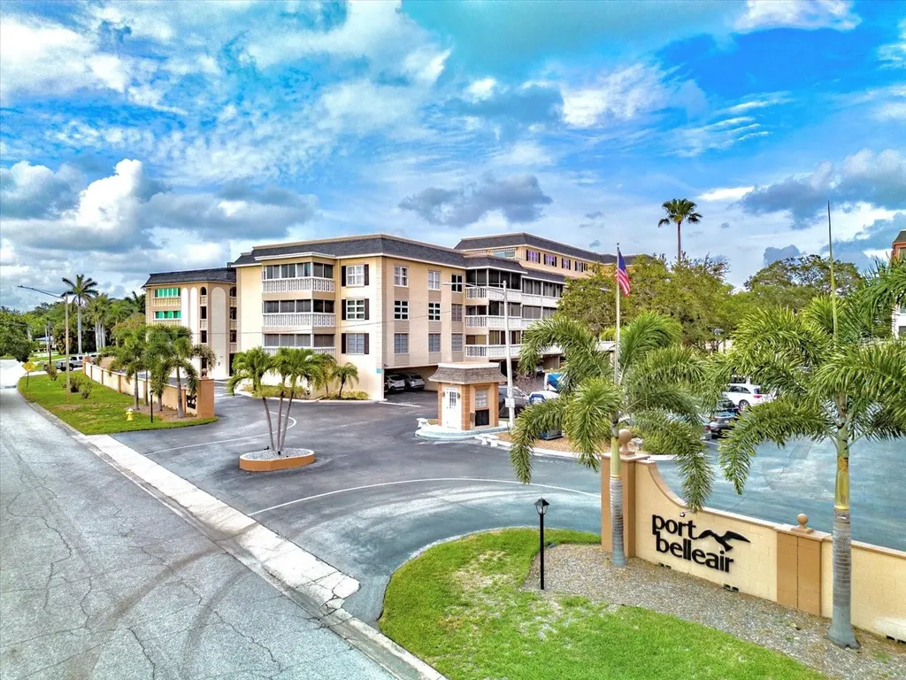 139 Bluff View Drive Belleair Bluffs FL 33770