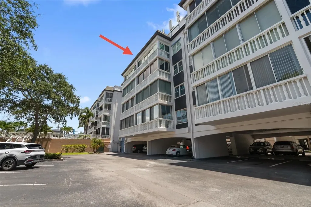 139 Bluff View Drive Belleair Bluffs FL 33770