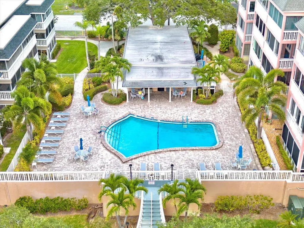 139 Bluff View Drive Belleair Bluffs FL 33770