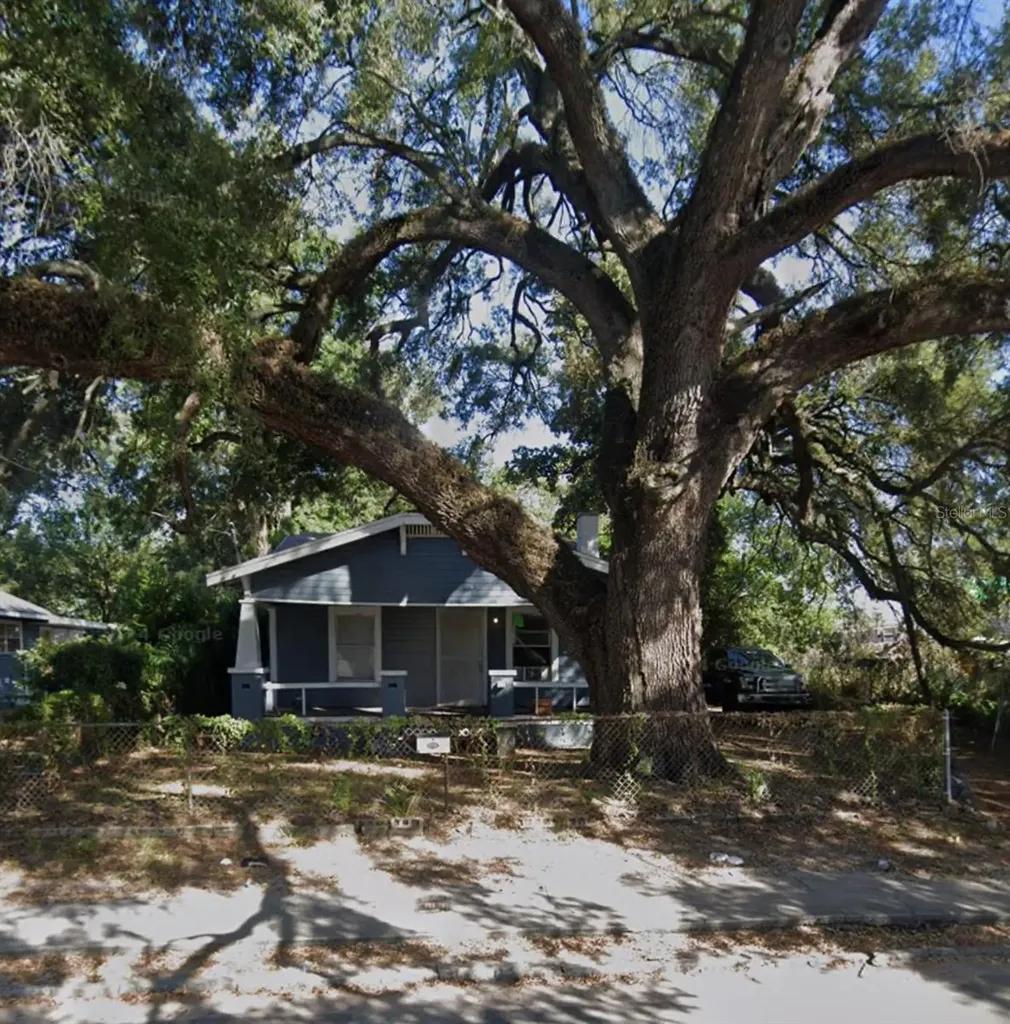 510 E Lake Avenue Tampa FL 33603