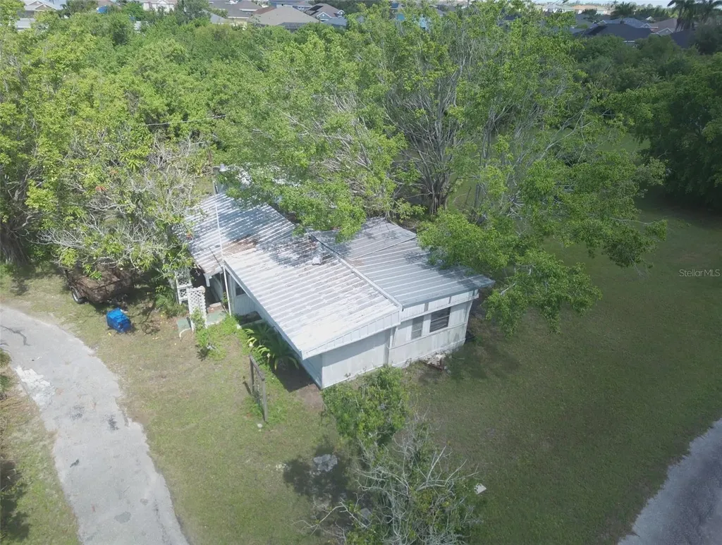 1603, 1605,1608,1611 W Shell Point Road Ruskin FL 33570