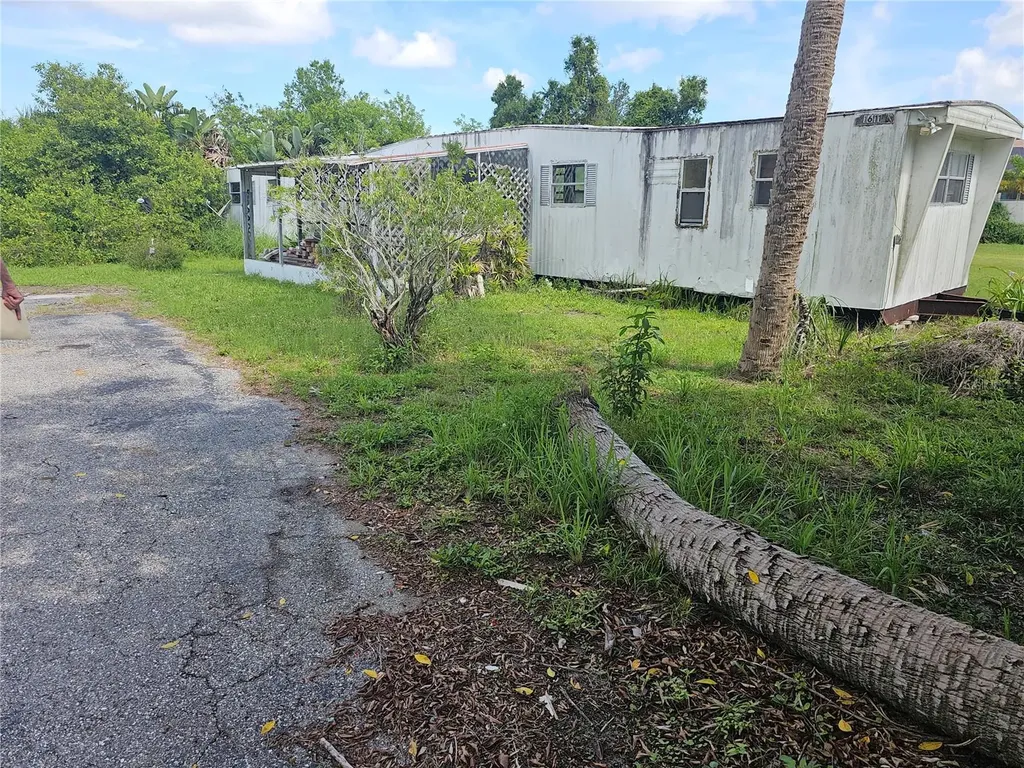 1603, 1605,1608,1611 W Shell Point Road Ruskin FL 33570