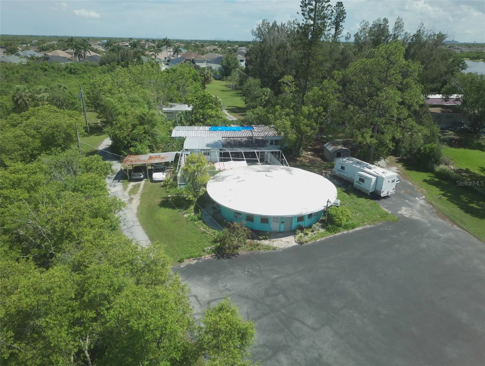 1603, 1605,1608,1611 W Shell Point Road Ruskin FL 33570