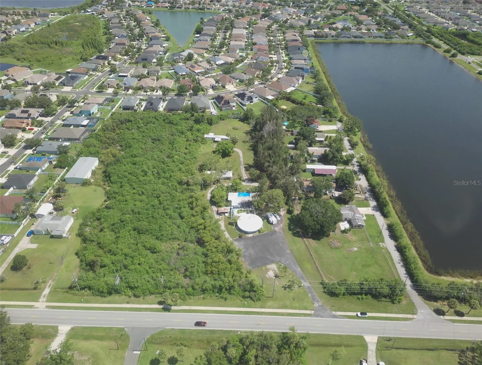 1603, 1605,1608,1611 W Shell Point Road Ruskin FL 33570