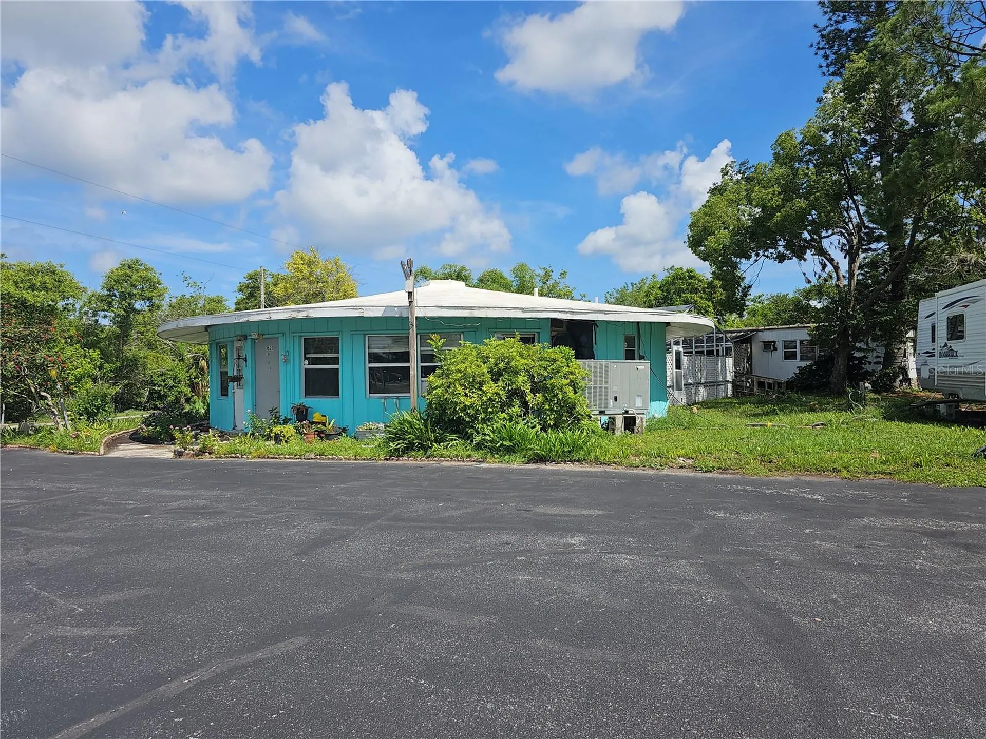 1603, 1605,1608,1611 W Shell Point Road Ruskin FL 33570