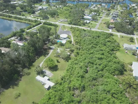 1603, 1605,1608,1611 W Shell Point Road Ruskin FL 33570