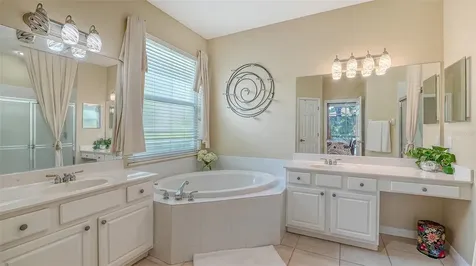 7717 Us Open Loop Lakewood Ranch FL 34202