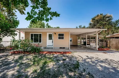 8184 49th Avenue N St Petersburg FL 33709
