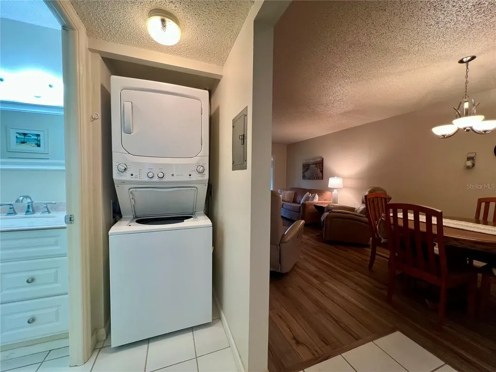 1286 Mission Hills Boulevard Clearwater FL 33759