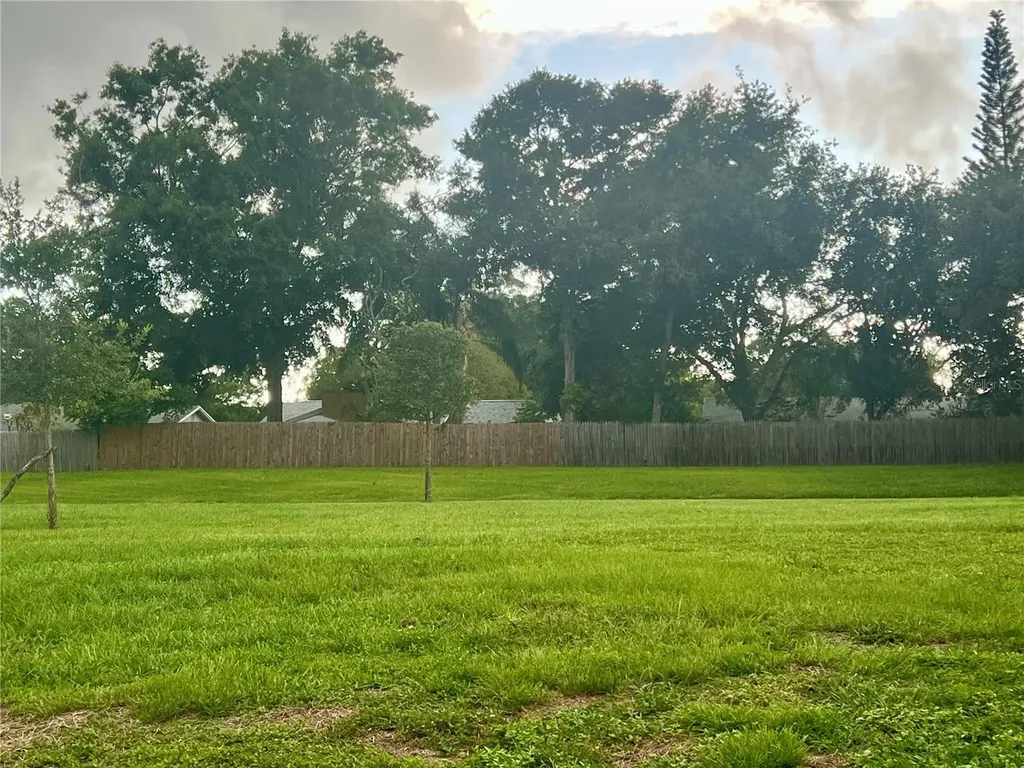 1286 Mission Hills Boulevard Clearwater FL 33759