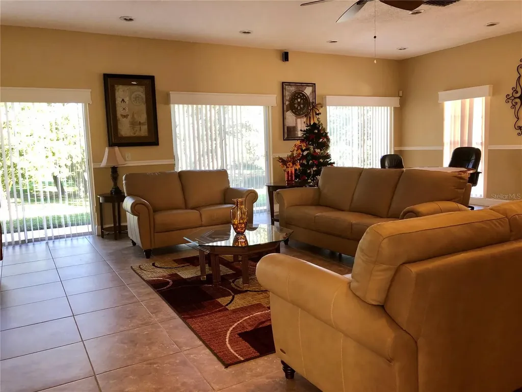 1286 Mission Hills Boulevard Clearwater FL 33759