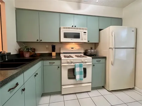 1286 Mission Hills Boulevard Clearwater FL 33759