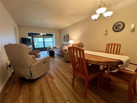 1286 Mission Hills Boulevard Clearwater FL 33759