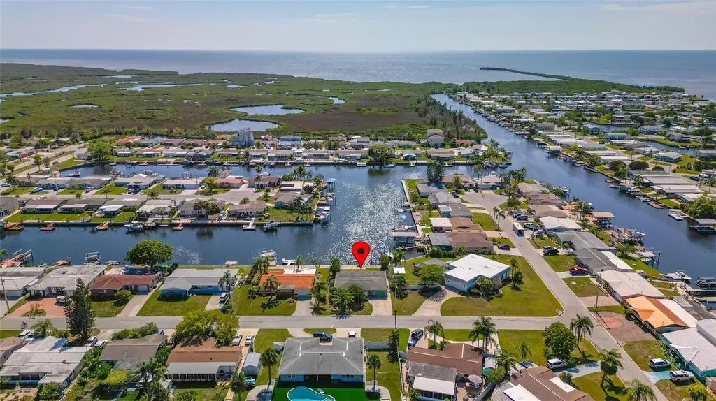 12829 3rd Isle Hudson FL 34667