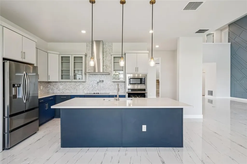 9201 Sanders Tree Loop Wesley Chapel FL 33545