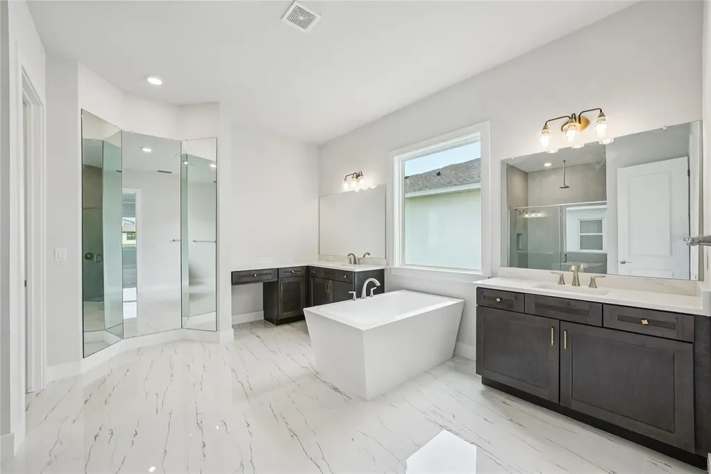 9201 Sanders Tree Loop Wesley Chapel FL 33545