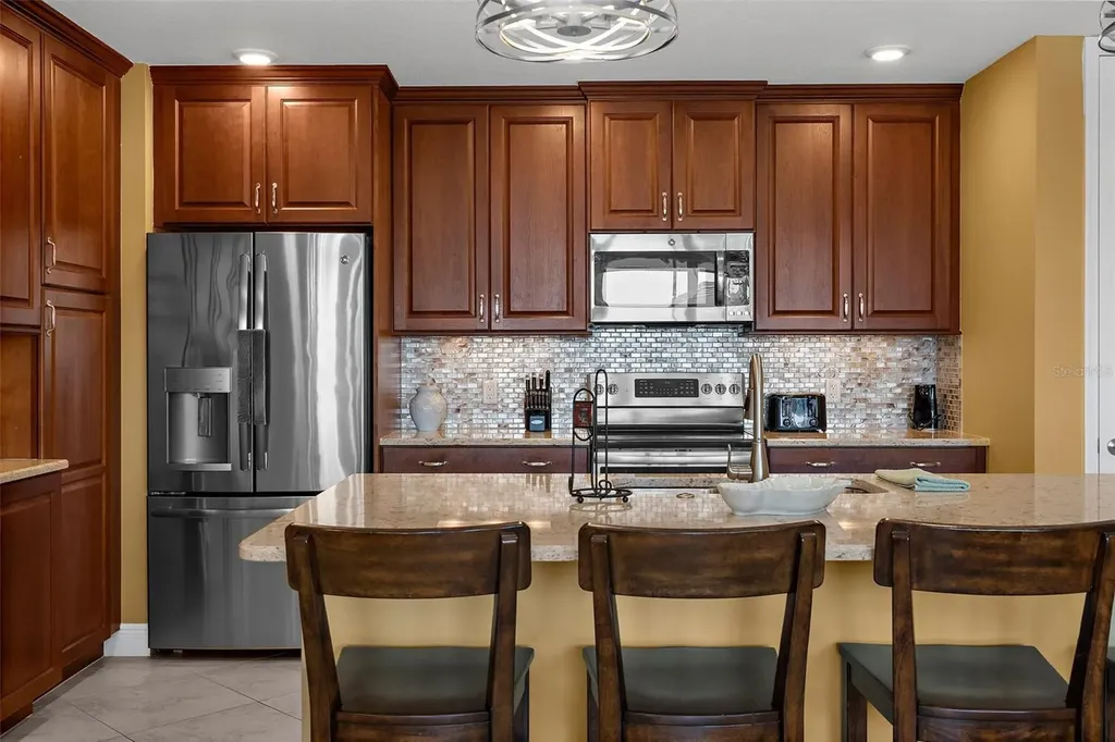 395 Aruba Circle Bradenton FL 34209