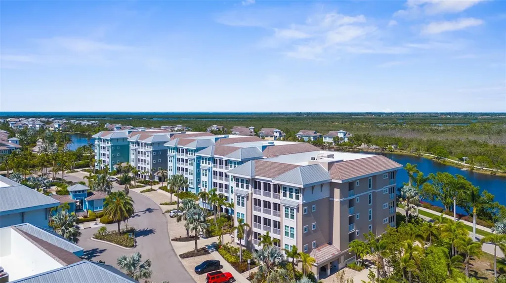 395 Aruba Circle Bradenton FL 34209