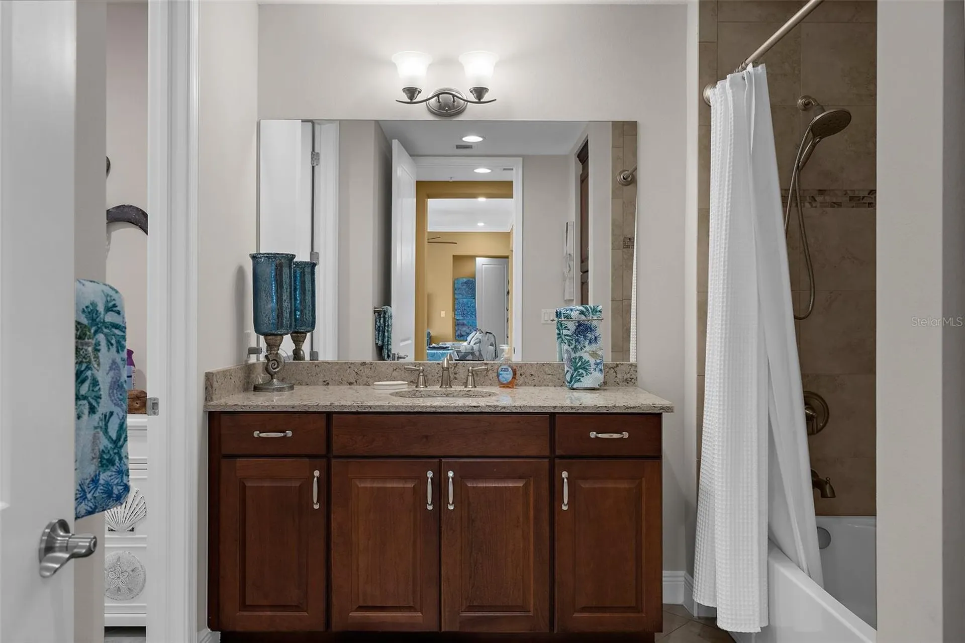 395 Aruba Circle Bradenton FL 34209